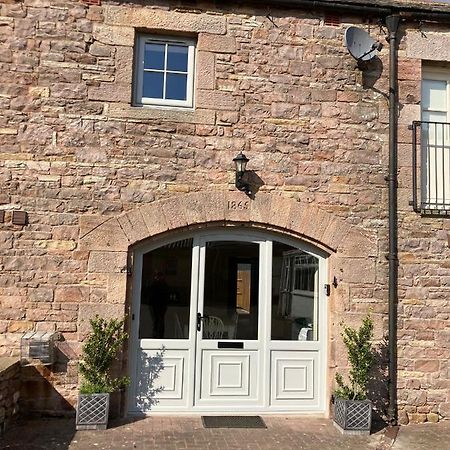 Westwood Barn Holiday Let Brough Sowerby Exterior photo